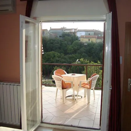 Daire Studio Apartman Omišalj
